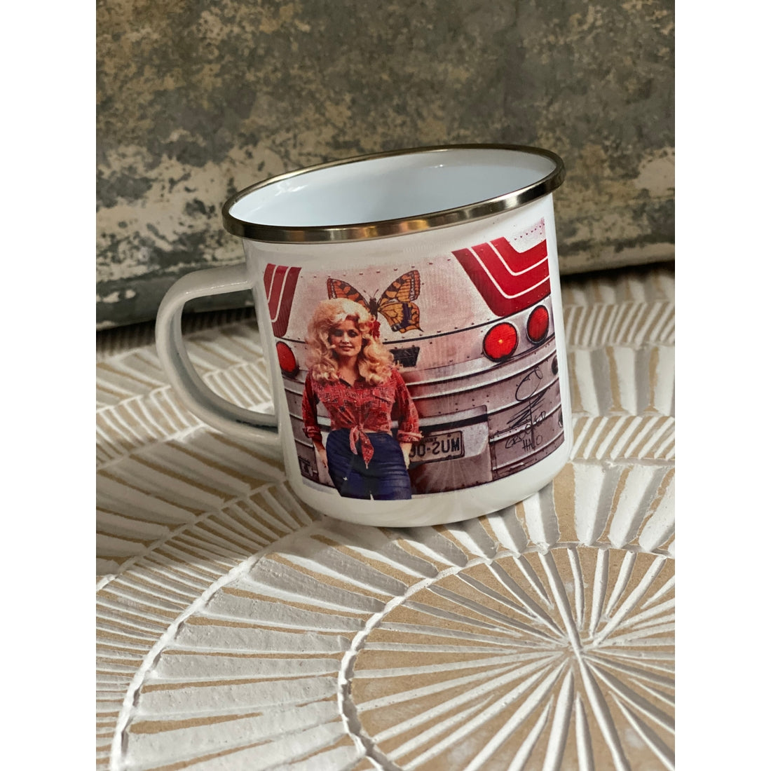 "Dolly on the Road Metal" Coffee Mug